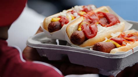 Fact Check: Did they find human DNA in hot dogs?