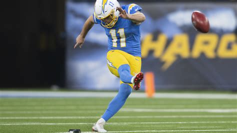 LA Chargers kicker Cameron Dicker makes longest fair catch free kick in ...