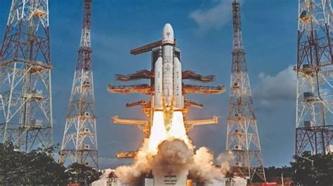 After Chandrayaan 3 success, ISRO to launch Chandrayaan 4 in 2 phases ...
