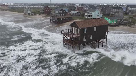 Erin lashes North Carolina's Outer Banks with coastal flooding
