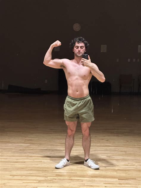 75 days in between to getting lean : r/GettingShredded