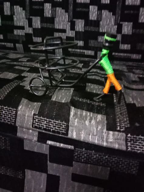 ORCHID ENGINEERS - Welcome Gesture Lady Design Remote Holder/Organizer ...