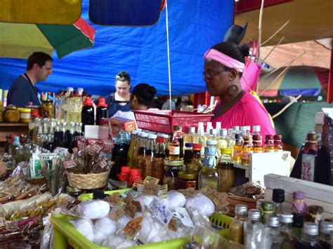 Praslin Tours | Excursions & Activities