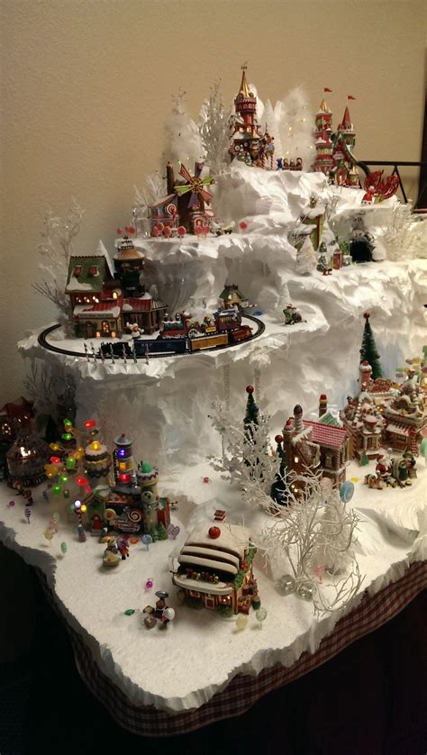 North Pole Display by Christi. I like the heights, levels if my display ...