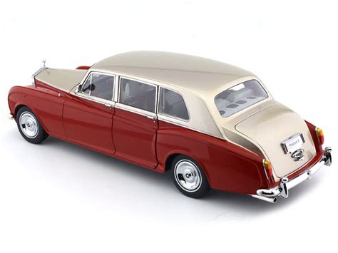 1968 Rolls-Royce Phantom VI Red / Beige 1:18 Kyosho licensed diecast ...