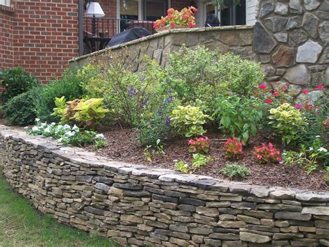 24 Stacked Stone Garden Wall Ideas Worth to Check | SharonSable