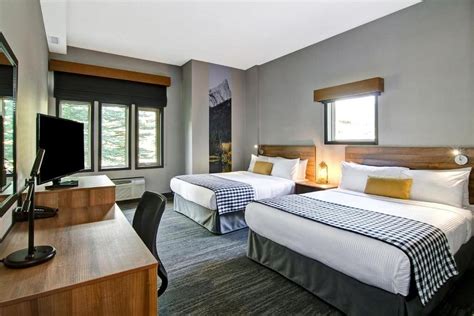 CANALTA LODGE (Banff) - Hotel Reviews, Photos, Rate Comparison ...