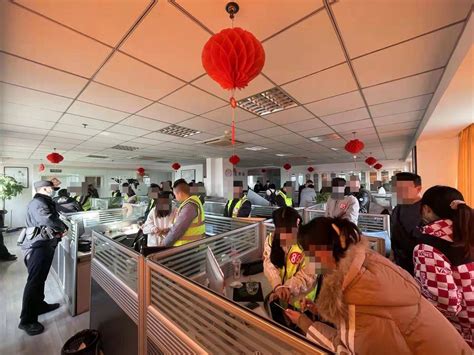 武汉警方打掉一涉案流水近亿元的彩票诈骗团伙_App_该公司_客户