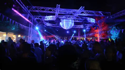 U vikendu otvaranja diskoteke Barbarella's publika ima organizirani ...