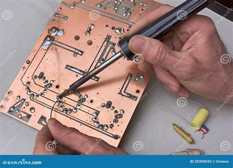 Electronic Circuit Board Repair 的图像结果
