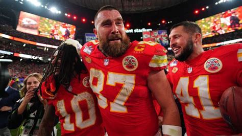 As Travis Kelce's future remains unclear, Reid and Mahomes Chiefs may ...