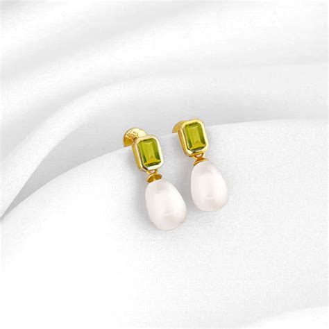 Top 5 Pearl Earrings for a Modern Classic Style – GIVA
