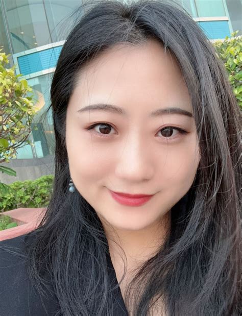 Dr. XU Xingya - Lee Woo Sing College, The Chinese University of Hong Kong