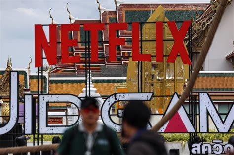 Who Is Mike Lobel? The Man Behind 'Don’t Come Upstairs' Documentary ...