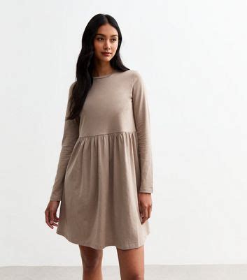 Camel Long Sleeve Smock Mini Dress | New Look