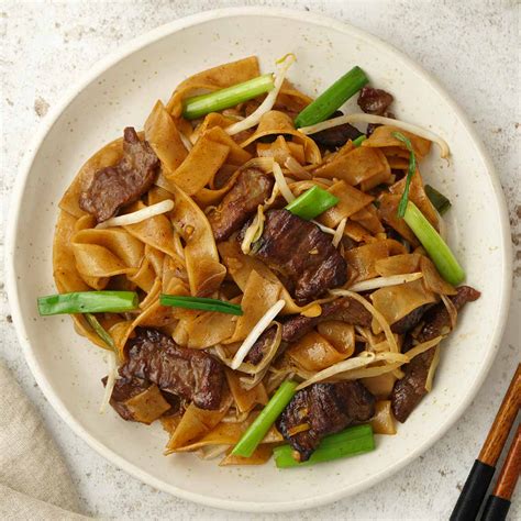 Chow Fun Noodles Chinese Recipe Beef Chow Fun Stir Fried Rice