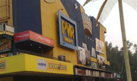 Scriptwriter asked to leave cinema hall for disrespecting national ...