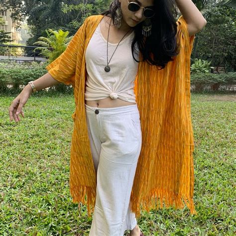 Check Out The 12 Different Types Of Shrugs To Own | LBB