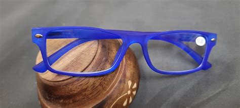 Affaires Blue Reading Glasses for Men & Women – SoftTouchLenses