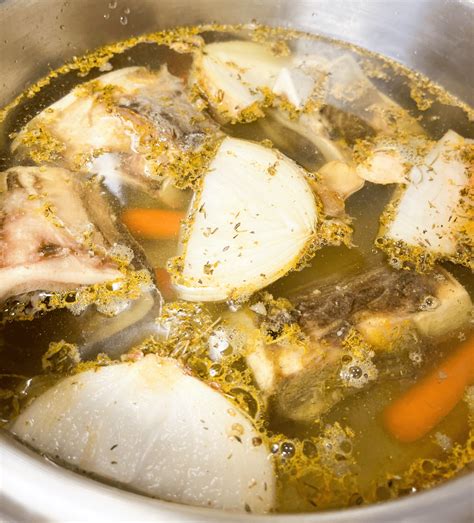 How to Make Homemade Beef Bone Marrow Broth