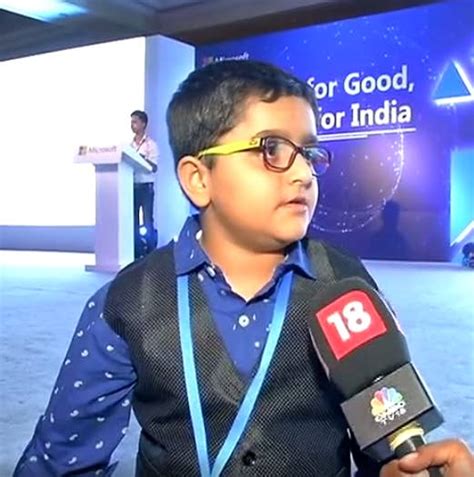 People LOVE This Adorable 8-Year-Old Who Presented His Game To ...