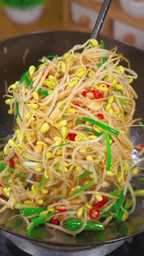 Stir-Fry Bean Sprouts (Ready In 10 Minutes!) - Kitchen (Mis)Adventures
