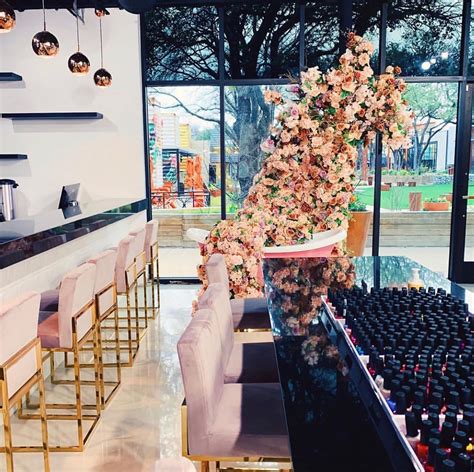 Magnolia Nail Lounge • Mckinney • Fresh Chalk