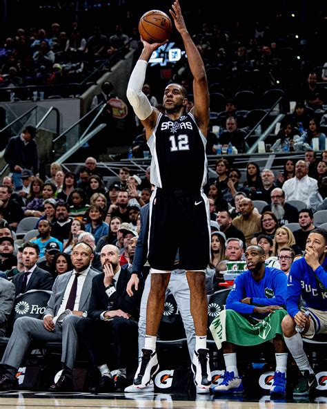 Photos: Spurs vs. Bucks 1/6 Photo Gallery | NBA.com