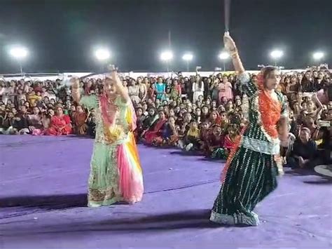In Botad, Kshatriya and Rajputani sisters mesmerized people by holding ...