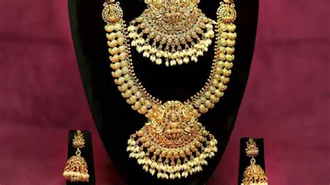 Why is gold available only in 18, 22, or 24 carats, why not in 19, 21 ...