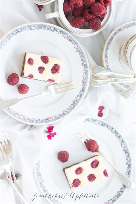 Einfaches und leckeres Rezept für Berry Brownie Cheesecake