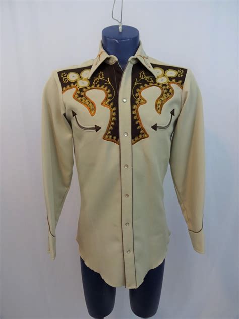 Shop Not Available | Vintage western wear, Fancy shirt, Embroidered ...