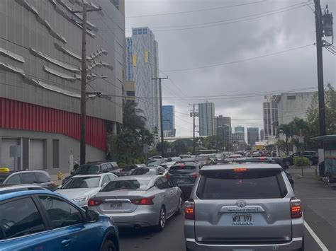 Tsunami waves reach US states of Hawaii, California after Russian quake ...