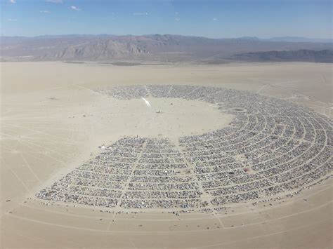 Le festival du Burning Man sous un angle de vue inédit