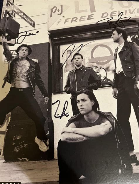 Hi guys! Selling a NBHD Self-Titled Vinyl signed by the band :) : r/thenbhd