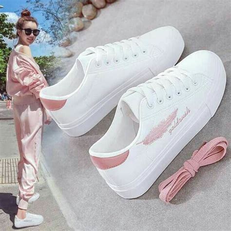 Pin by Mayaroy on hayat | Casual shoes women sneakers, Stylish shoes ...