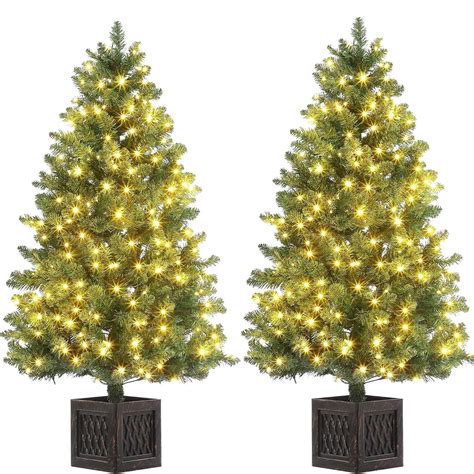 Christmas Tree, 4.5FT Prelit Christmas Tree with 300 Led Lights ...