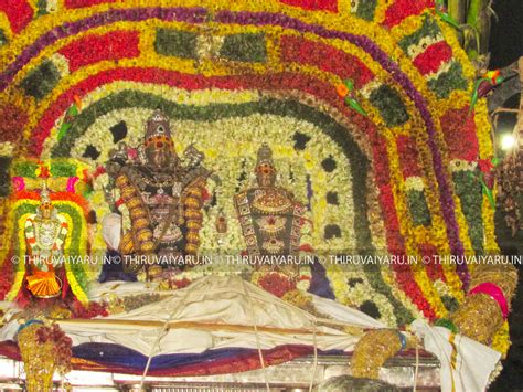 Day 10 Thiruvaiyaru Chithirai Festival 2016 (Dwajavarohanam) | Thiruvaiyaru