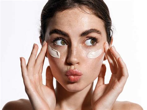 Hydration Vs Moisture, Find Out What Your Skin Ultimately Needs | Femina.in