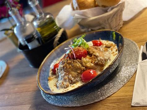 Pasta @ Pavlova - Reviews, Photos - Restaurant Piatra Craiului ...