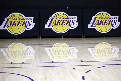 Lakers Add Kylor Kelley to Bolster Front Court - Newsweek