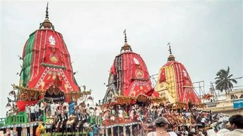Jagannath temple flag flies in opposite direction of wind; check out ...