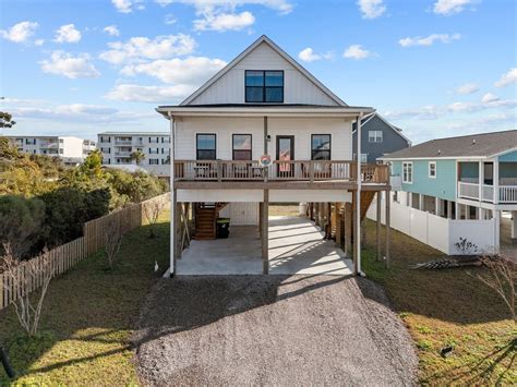 Oak Island Vacation Rentals | Salt & Sand Realty