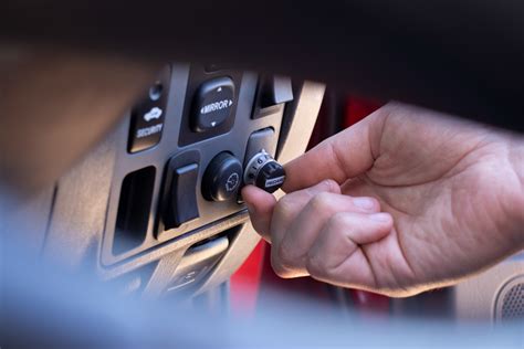 Brake Controllers for Trailers 的图像结果