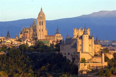 Avila y Segovia Full Day Tour from Madrid 2020