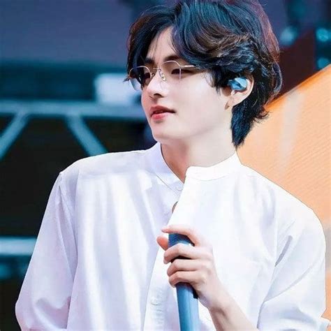 BTS: Kim Taehyung aka V impresses LPGA pro Danielle Kang with his golf ...