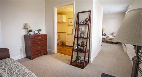 Assisted Living Facilities | Beacon Hill at Eastgate