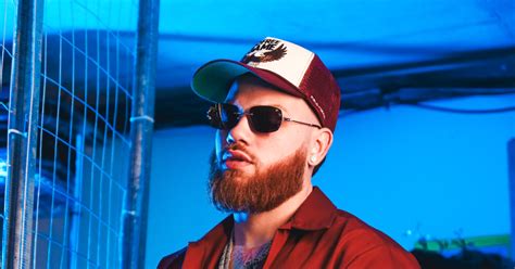 Miky Woodz estrena nuevo sencillo “Souvenir” – El Calce