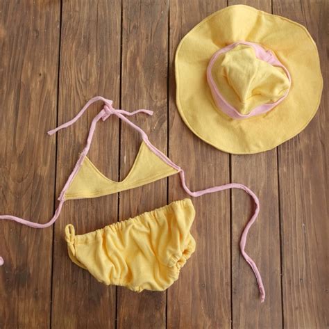 Beach outfit – Artista Prop Shop