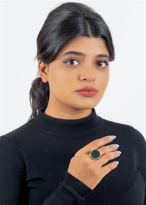 Get Green Round Glass Ring at ₹ 950 | LBB Shop